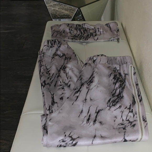 Marble Fashion Nova 2 piece Set ✨💫 - Picture 2 of 5